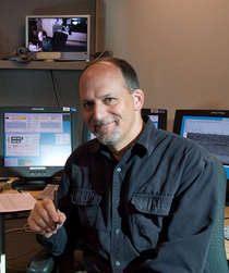 Geoff Marcy in the control room at Keck Headquarters in Hawaii. Image credit: Sarah Anderson
